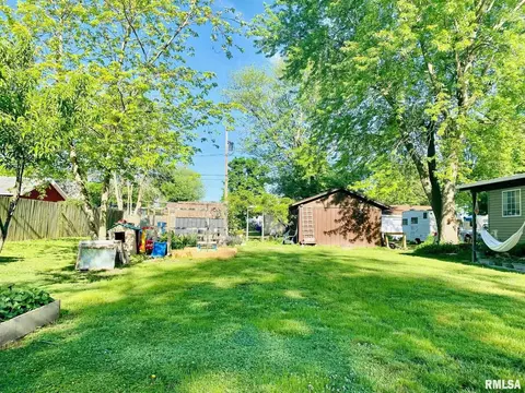 138 N Morrison St, Centralia, IL 62801 photo 25