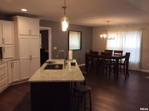 3600 E Bishop Rd, Mount Vernon, IL 62864 photo 6