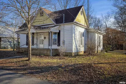 1001 E College St, Marion, IL 62959 photo 2