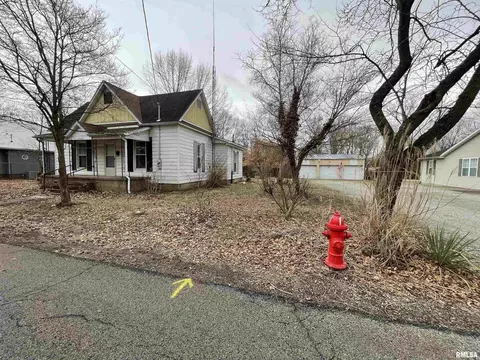 1001 E College St, Marion, IL 62959 photo 4