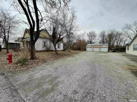 1001 E College St, Marion, IL 62959 photo 5