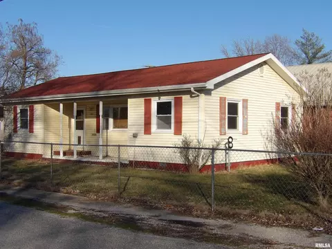 1201 E Ruth St, Benton, IL 62812 photo 5