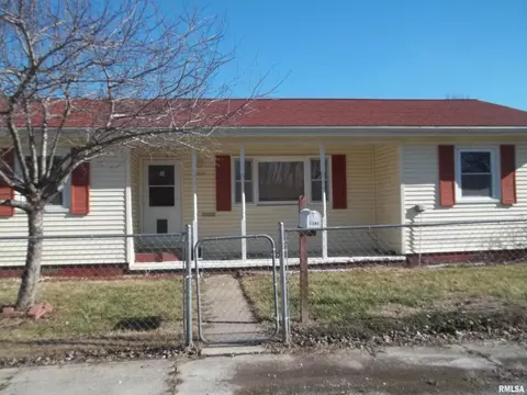 1201 E Ruth St, Benton, IL 62812 photo 3