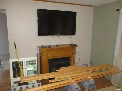 1201 E Ruth St, Benton, IL 62812 photo 7