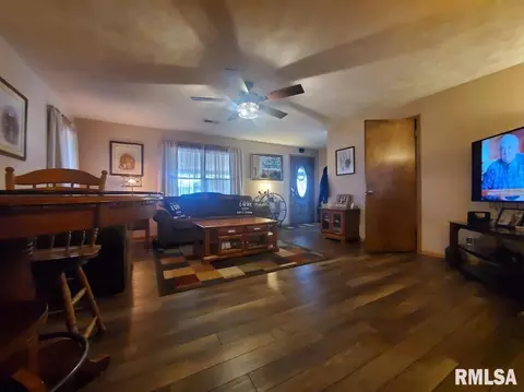 507 E Green St, Steeleville, IL 62288 photo 15
