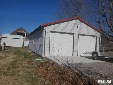 507 E Green St, Steeleville, IL 62288 photo 4