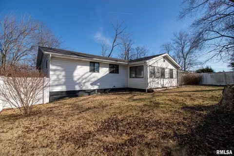 719 S Harrington St, Orient, IL 62874 photo 1