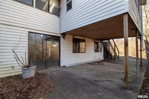 719 S Harrington St, Orient, IL 62874 photo 9
