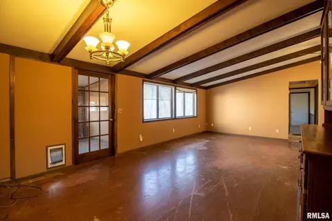 719 S Harrington St, Orient, IL 62874 photo 19