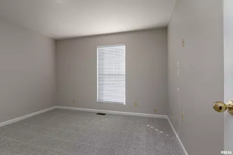 300 Jesse Ln, Herrin, IL 62948 photo 17