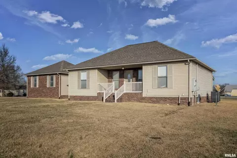 300 Jesse Ln, Herrin, IL 62948 photo 2