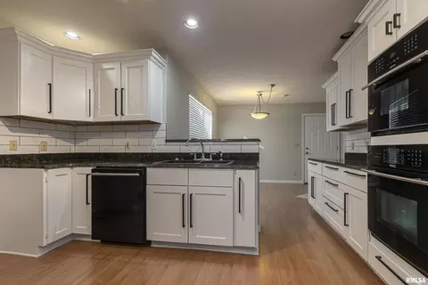 300 Jesse Ln, Herrin, IL 62948 photo 9