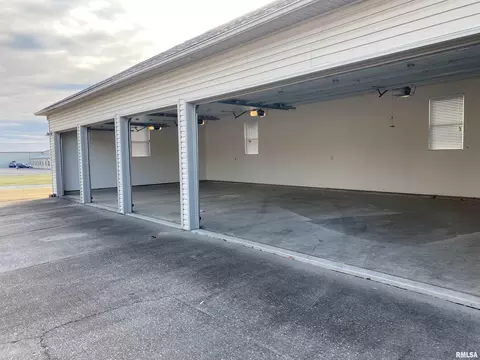 300 Jesse Ln, Herrin, IL 62948 photo 36