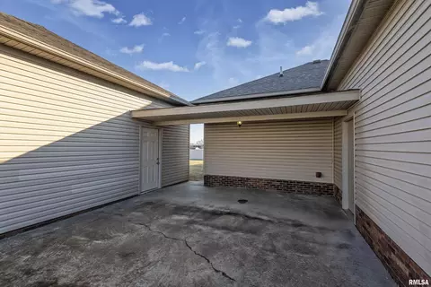 300 Jesse Ln, Herrin, IL 62948 photo 34