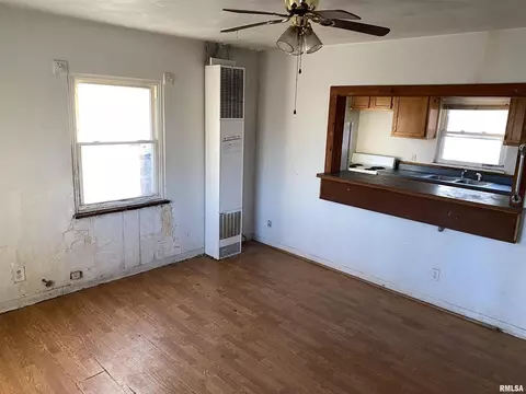 1600 S Hickory St, Centralia, IL 62801 photo 8