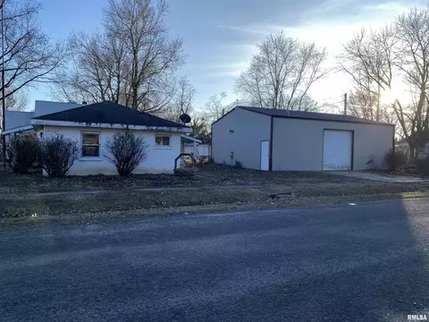 1600 S Hickory St, Centralia, IL 62801 photo 1