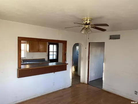 1600 S Hickory St, Centralia, IL 62801 photo 7