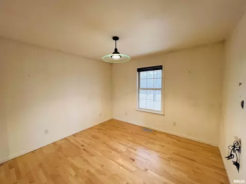 650 Old Broughton Rd, Eldorado, IL 62930 photo 12