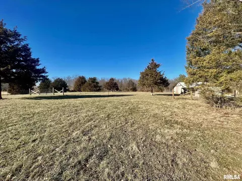 700 Moonglow Rd, Walnut Hill, IL 62893 photo 22