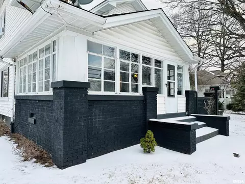 309 E Vienna St, Anna, IL 62906 photo 7