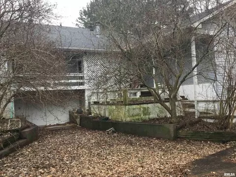 809 N Main St, Anna, IL 62906 photo 19
