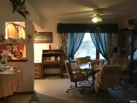 809 N Main St, Anna, IL 62906 photo 5