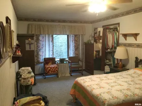 809 N Main St, Anna, IL 62906 photo 12
