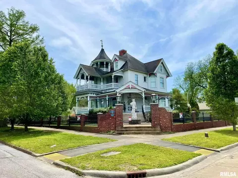 200 E 3rd St, Metropolis, IL 62960