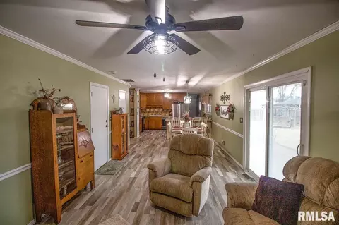 605 Sara Dr, Centralia, IL 62801 photo 19