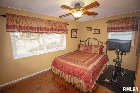 605 Sara Dr, Centralia, IL 62801 photo 27