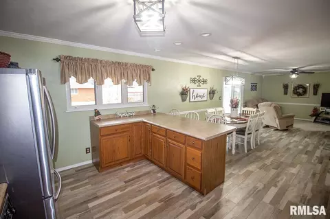 605 Sara Dr, Centralia, IL 62801 photo 16