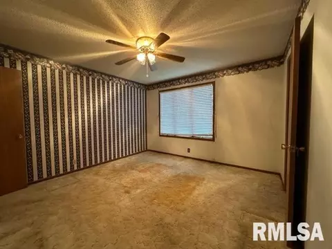 700 S 13th St, Herrin, IL 62948 photo 31