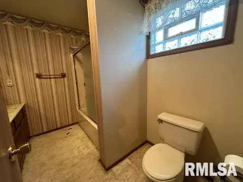 700 S 13th St, Herrin, IL 62948 photo 28