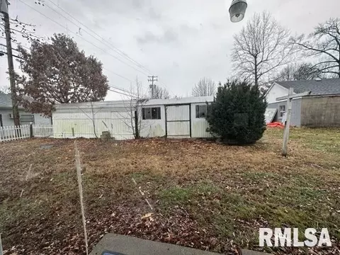 700 S 13th St, Herrin, IL 62948 photo 22