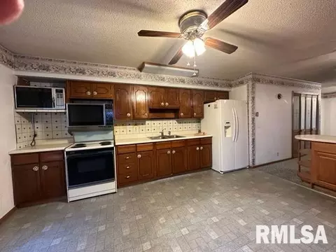 700 S 13th St, Herrin, IL 62948 photo 12