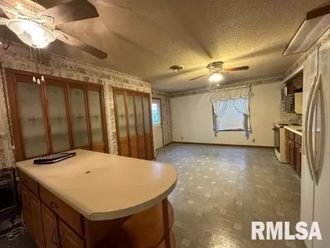 700 S 13th St, Herrin, IL 62948 photo 11