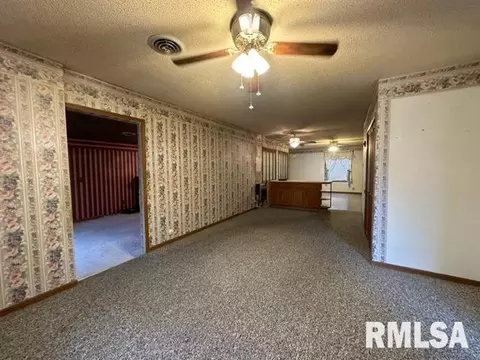 700 S 13th St, Herrin, IL 62948 photo 8