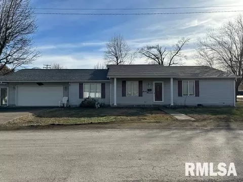 700 S 13th St, Herrin, IL 62948 photo 2