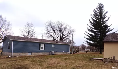 515 S Semi St, Sandoval, IL 62882 photo 3