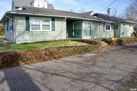 214 Metropolis St, Metropolis, IL 62960