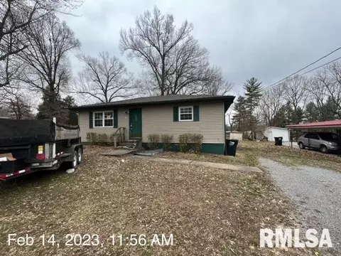 900 Hess St, Vienna, IL 62995