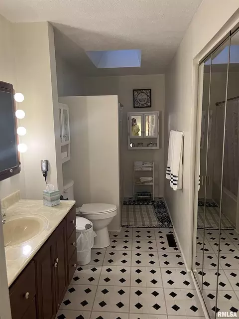 524 W 3rd St, Centralia, IL 62801 photo 30