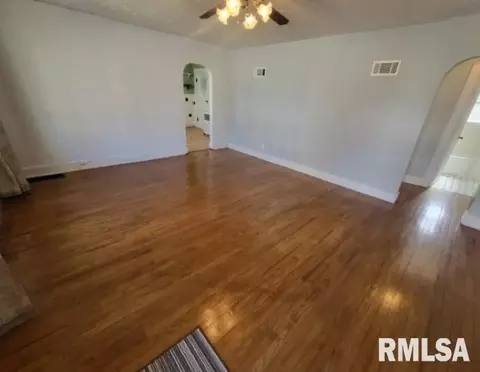 1009 Pace Ave, Mount Vernon, IL 62864 photo 2