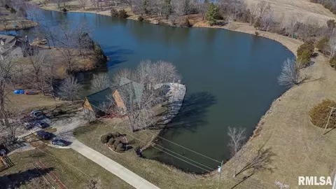 11862 E Wills Rd, Mount Vernon, IL 62864 photo 3