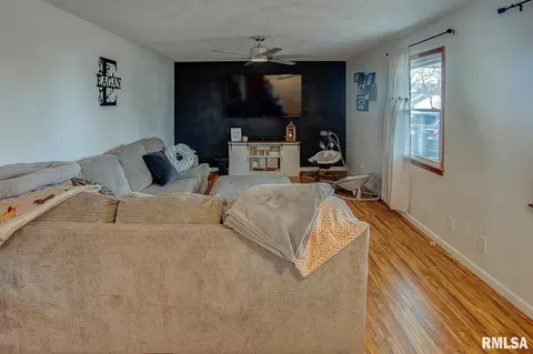 101 Bluffside Dr, Valmeyer, IL 62295 photo 4