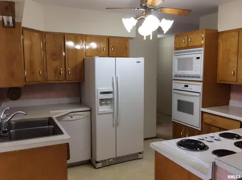 21 Crownview, Mount Vernon, IL 62864 photo 7