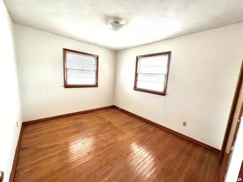 1402 Nelms Ave, Centralia, IL 62801 photo 7