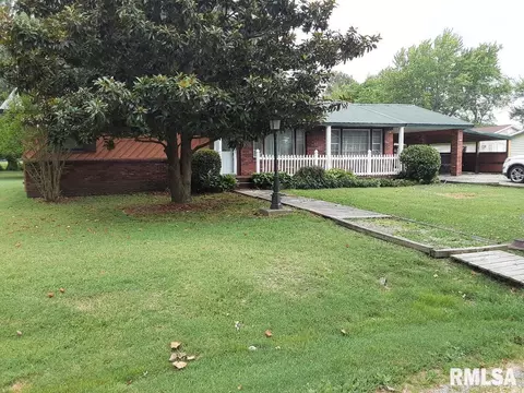 104 S Pecan St, Royalton, IL 62983