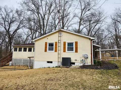 11 Phyllis Dr, Centralia, IL 62801 photo 5