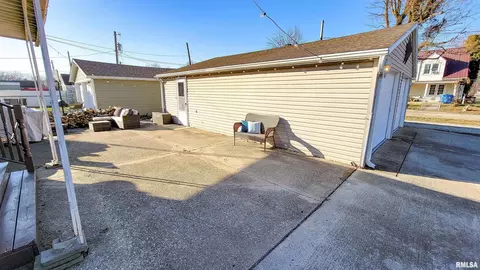 133 Flora Ave, Flora, IL 62839 photo 62